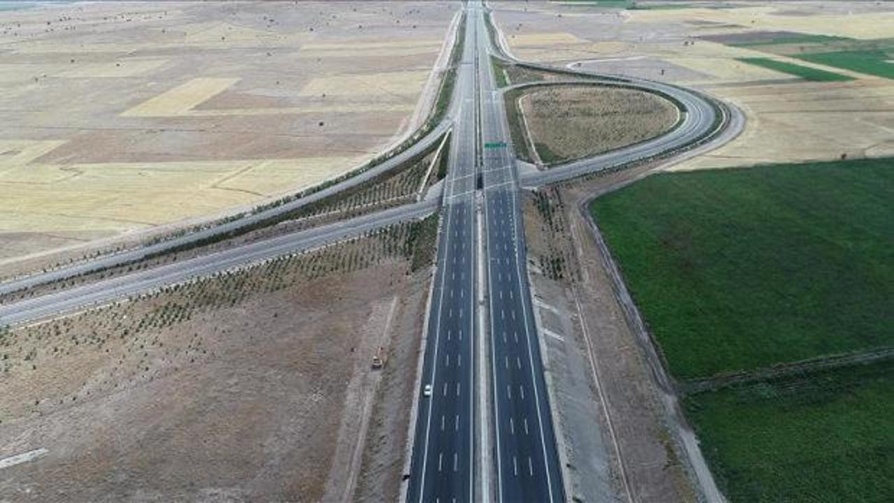 Ankara-Niğde Otoyolu'na Uluslararası Yol Federasyonundan &ouml;d&uuml;l