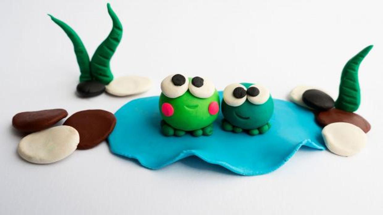 Evde G&uuml;venli Eğlence: &Ccedil;ocuklar İ&ccedil;in Doğal Oyun Hamuru