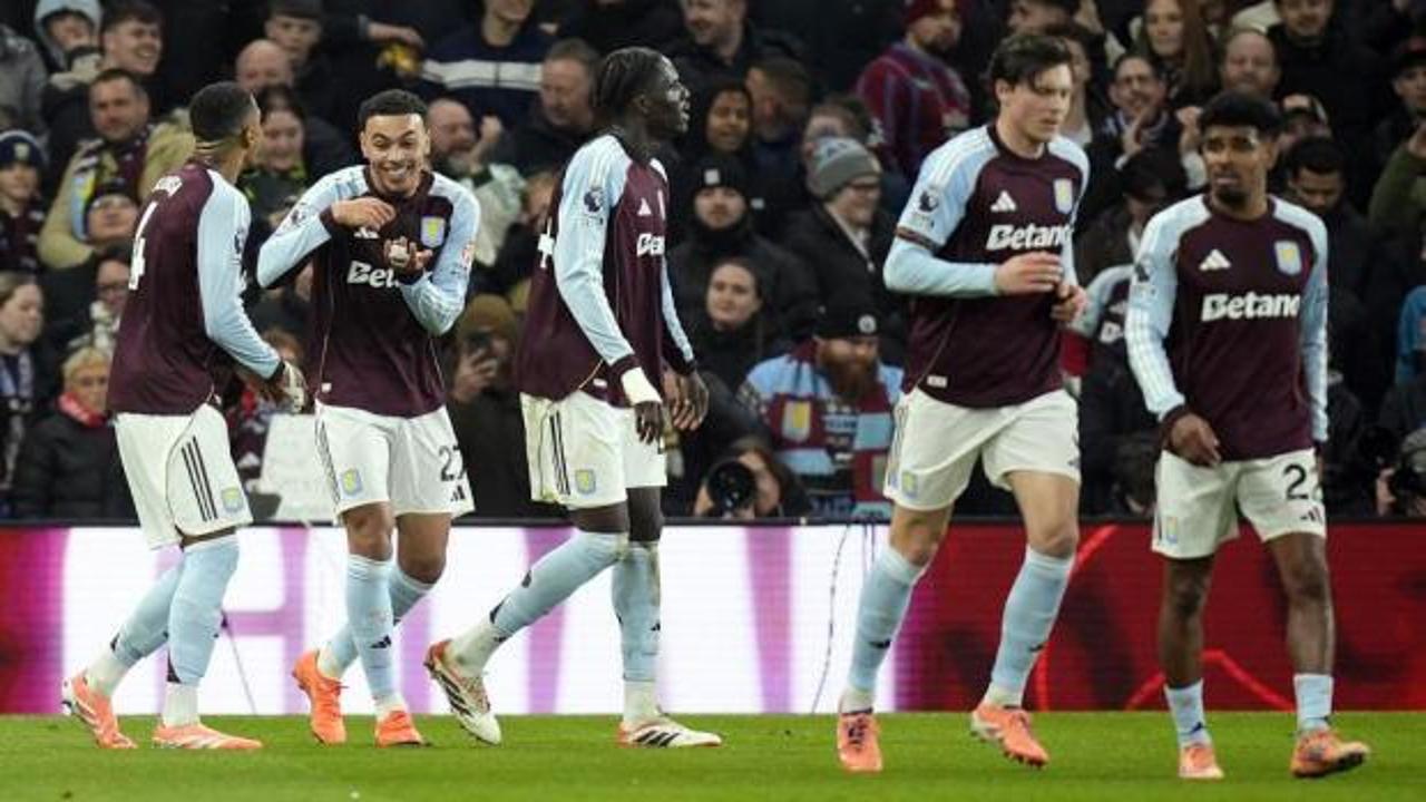 Fenerbah&ccedil;e'nin rakibi Premier Lig devini devirdi! &Uuml;st &uuml;ste 10. galibiyet