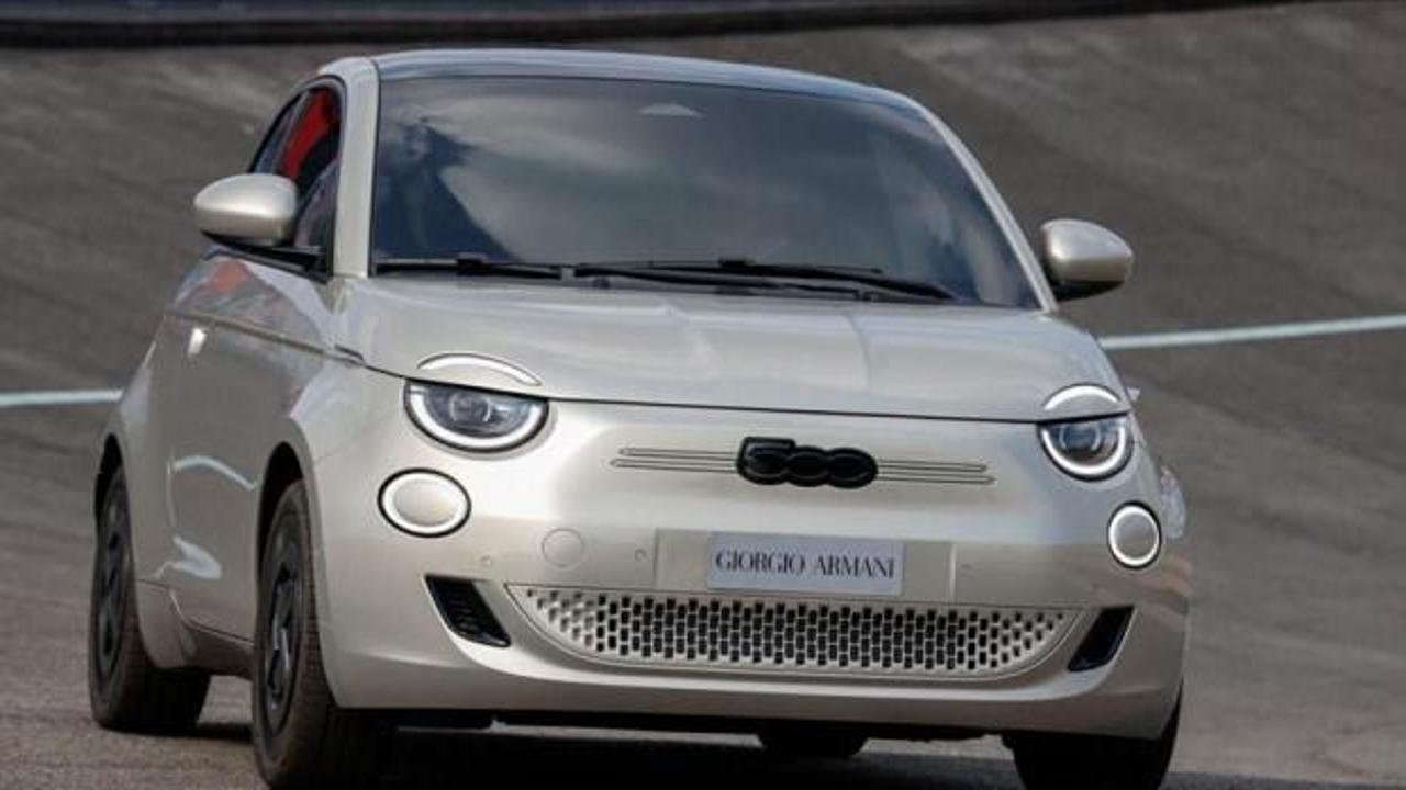 "Fiat 500e Giorgio Armani Collector's Edition" T&uuml;rkiye'de satışa &ccedil;ıktı