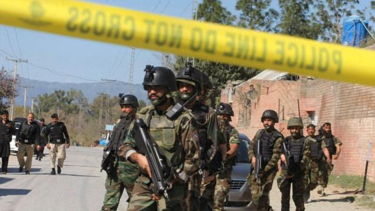 Pakistan'da ter&ouml;r operasyonu: 13 militan &ouml;ld&uuml;r&uuml;ld&uuml;