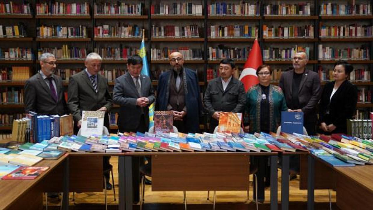 Rami K&uuml;t&uuml;phanesi&rsquo;nde &ldquo;Kazakistan Bilim ve Edebiyat K&ouml;şesi&rdquo; a&ccedil;ıldı