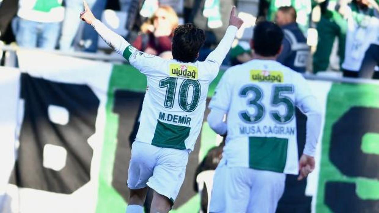 S&uuml;per Lig'in efsanesi 2. Lig'de liderliği aldı