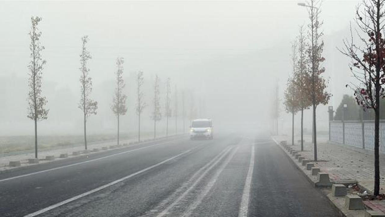 Tekirdağ'da sis nedeniyle eğitim u&ccedil;uşları iptal edildi
