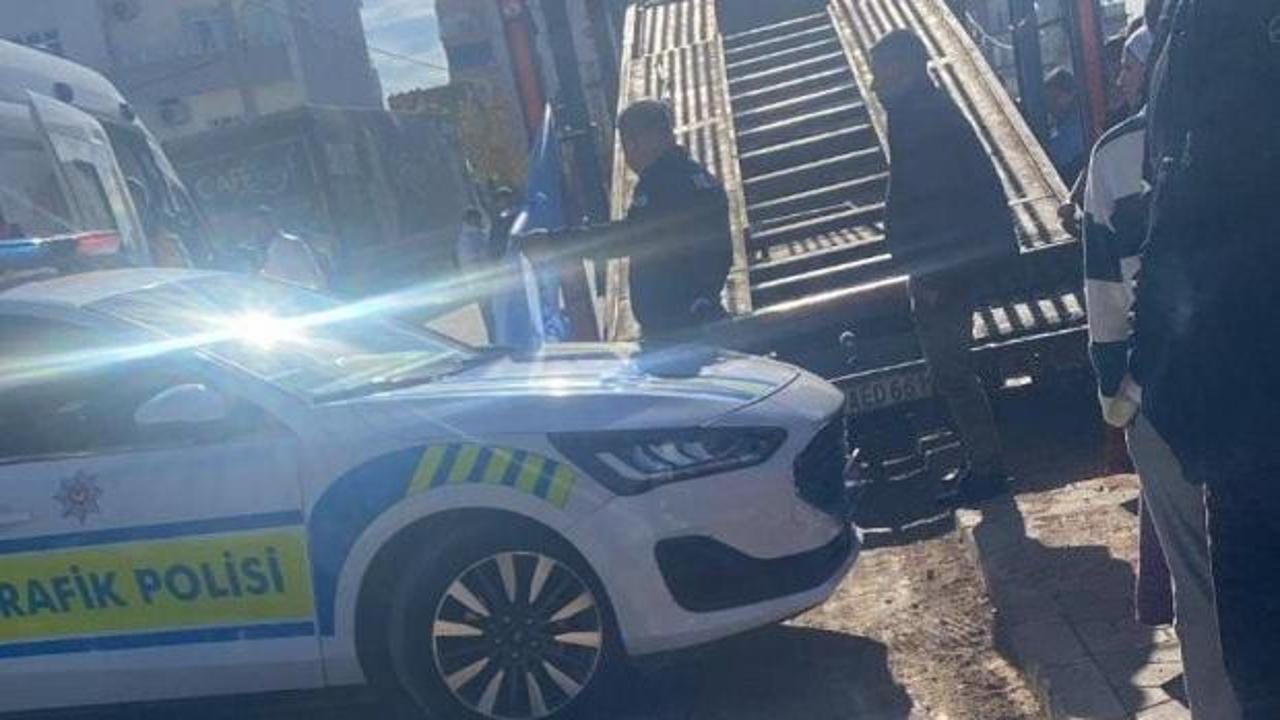 TIR'ın &ccedil;arptığı yaya &ouml;ld&uuml;