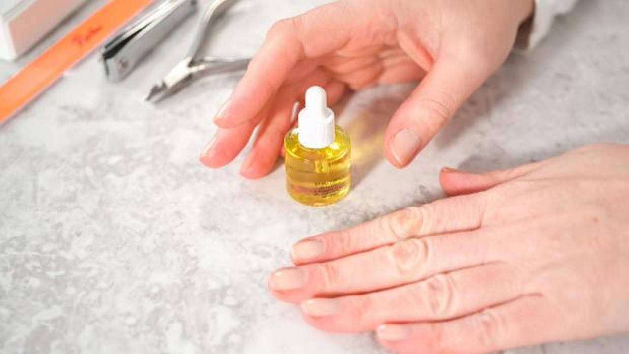 Tırnak kırılmasını &ouml;nleyen doğal &ccedil;&ouml;z&uuml;mler