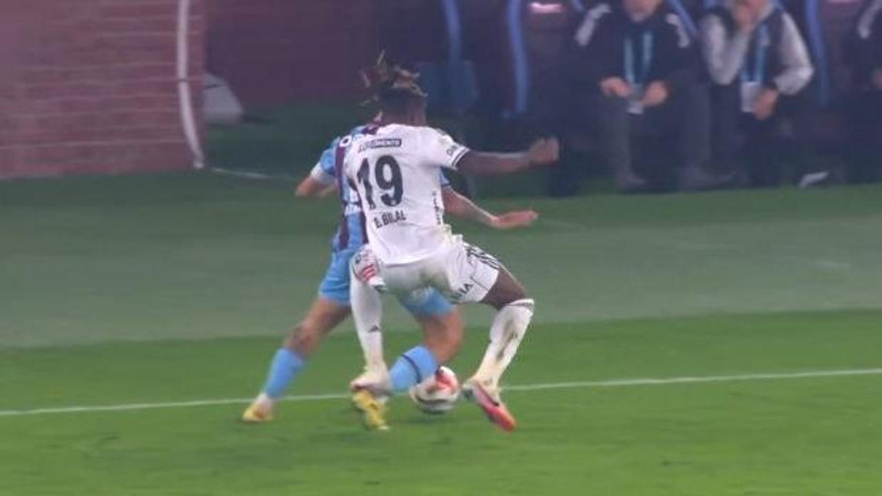 Trabzonspor - Beşiktaş ma&ccedil;ının VAR kayıtları a&ccedil;ıklandı