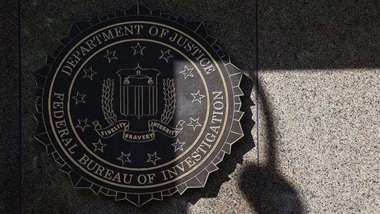 Trump'ı korumakla g&ouml;revlendirilmişti...FBI'nın 2 numaralı isminden şok eden istifa! 