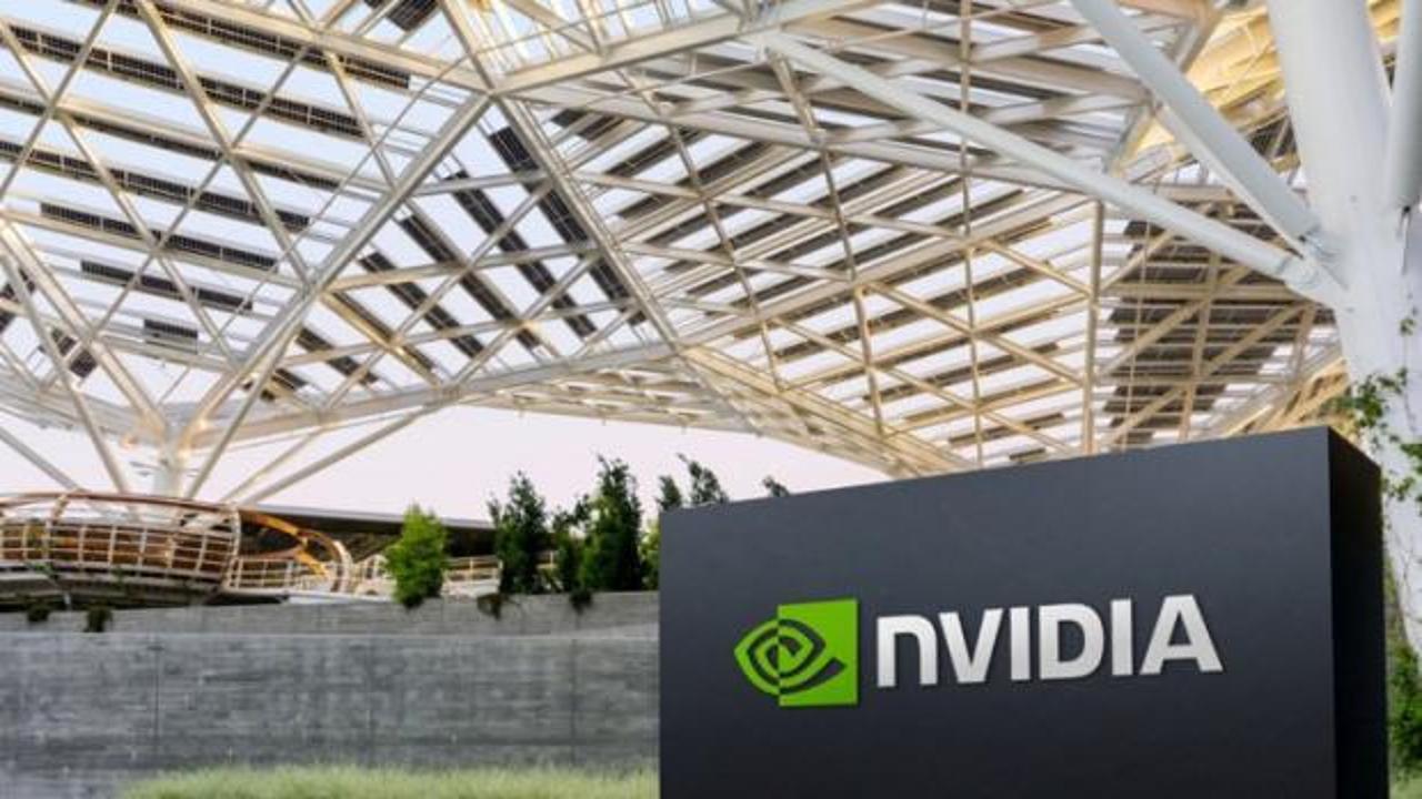 Trump&rsquo;tan &Ccedil;in&rsquo;e &ccedil;ip hamlesi: Nvidia H200 satışı i&ccedil;in s&uuml;re&ccedil; başladı