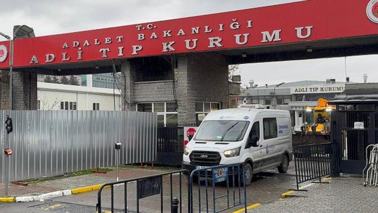 Esenyurt'taki kazada hayatını kaybeden 3 kişinin cenazesi Adli Tıp Kurumunda