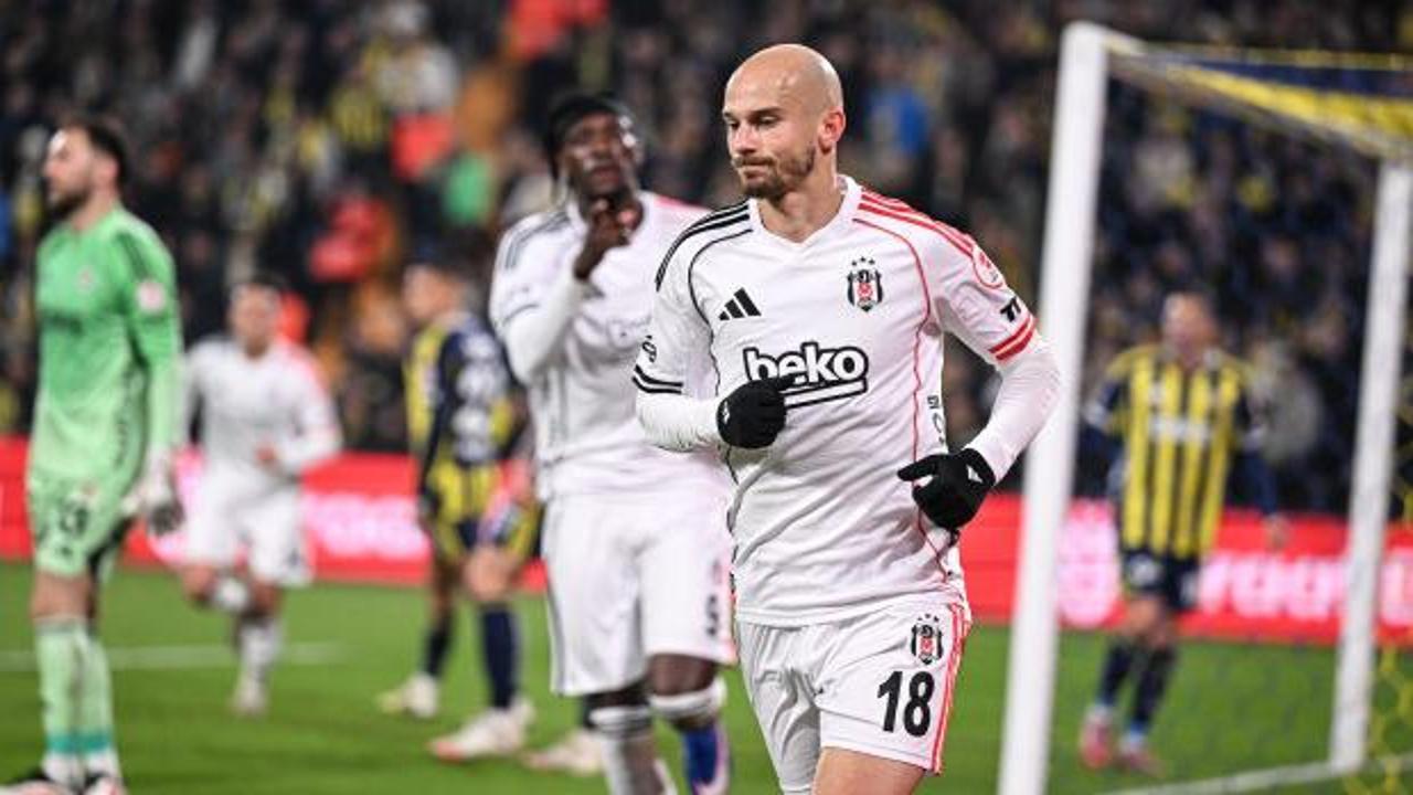 Fenerbahçe'ye 90+1 darbesi! Beşiktaş, Kadıköy'de uçuşa geçti