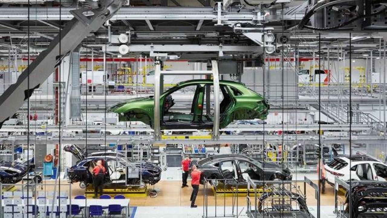 Alman devi Porsche, 173 binden fazla aracı geri çağırıyor