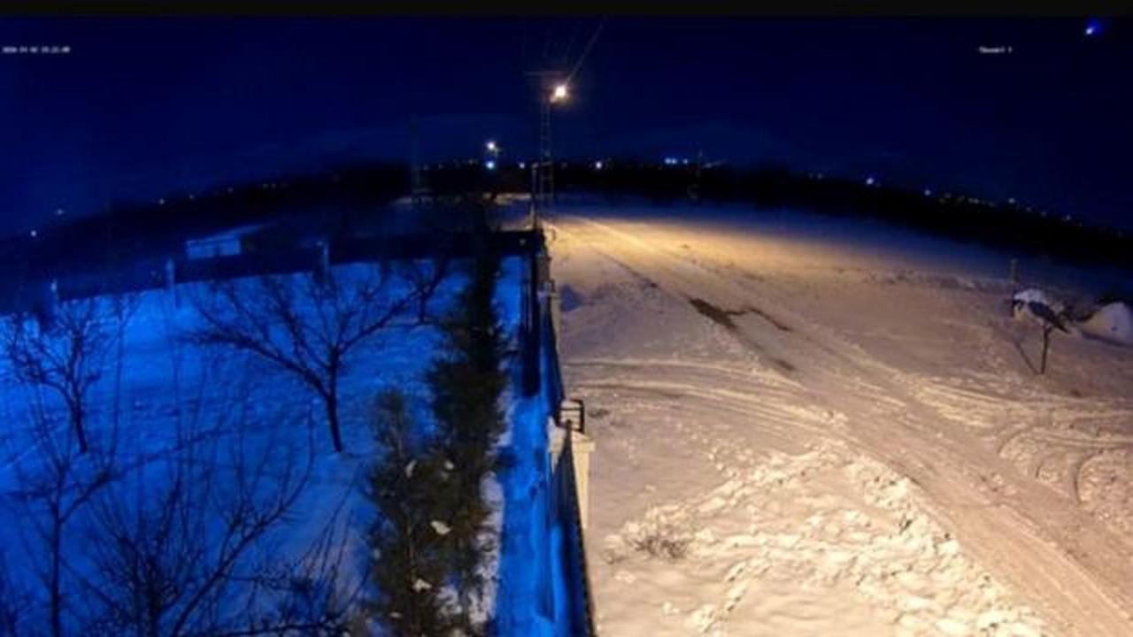 Malatya'da meteor paniği! Düşme anı saniye saniye kamerada