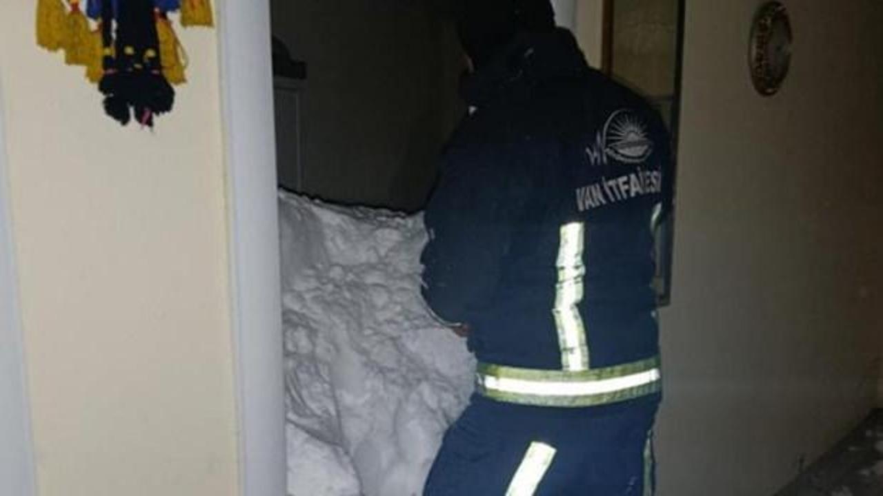 Son Dakika.... Van'da bir mahalleye çığ düştü: 22 ev boşaltıldı!