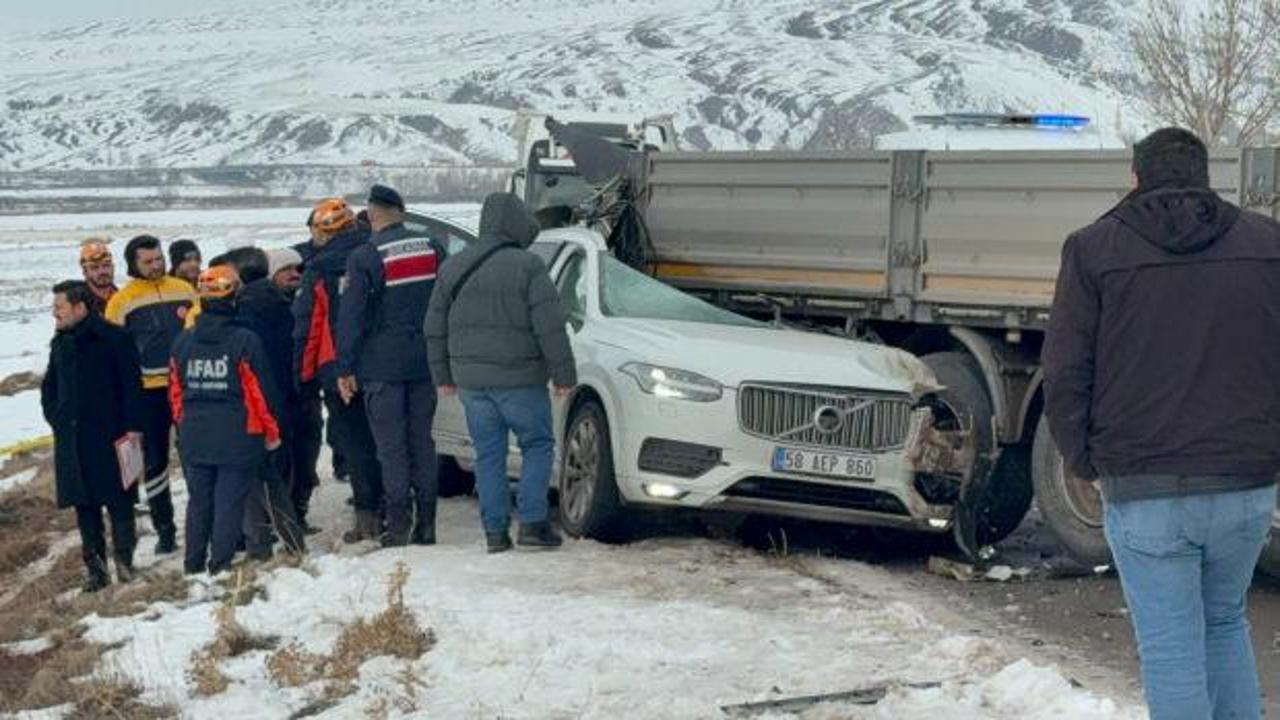 Sivas'ta buzlanma nedeniyle zincirleme kaza: 1 ölü, 2 yaralı