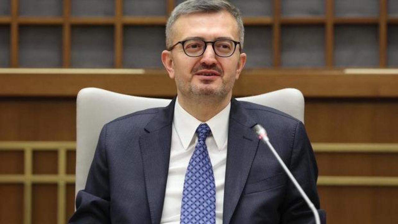 Burhanettin Duran: Gazeteciler tarihin yazılışına tanıklık ediyor