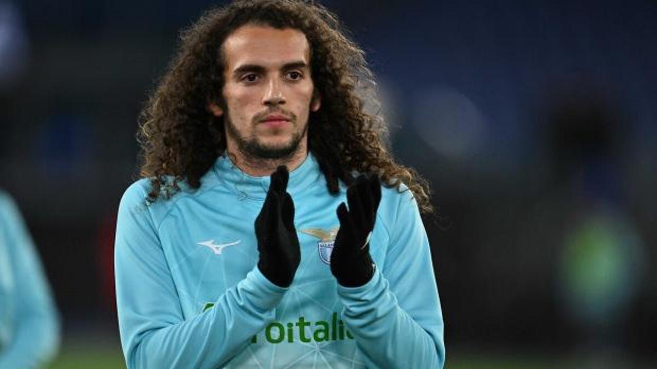 Daha İstanbul'a inmeden şaşırtan talep: 'Galatasaray' için yönetimle konuştu