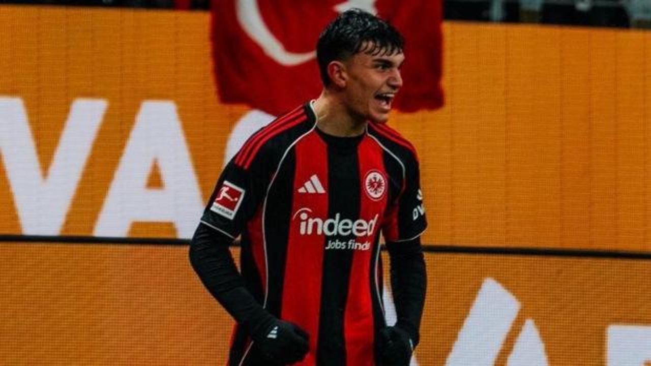 Dortmund'u ellerinden kaçırdılar! 6 gollü maça milli yıldız damga vurdu