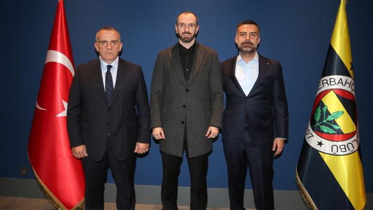 Dünya şampiyonu milli atlete Fenerbahçe'den görev