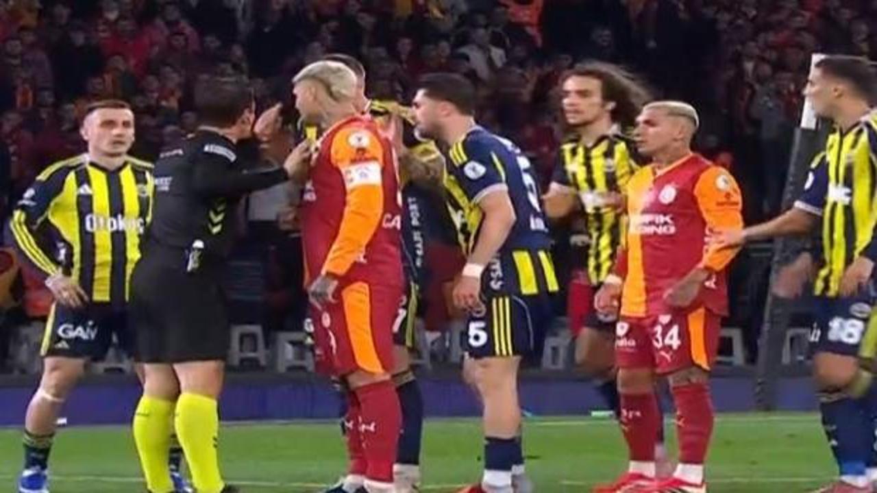 Final olaylı başladı! Hakem kararları tartışmalara sebep oldu