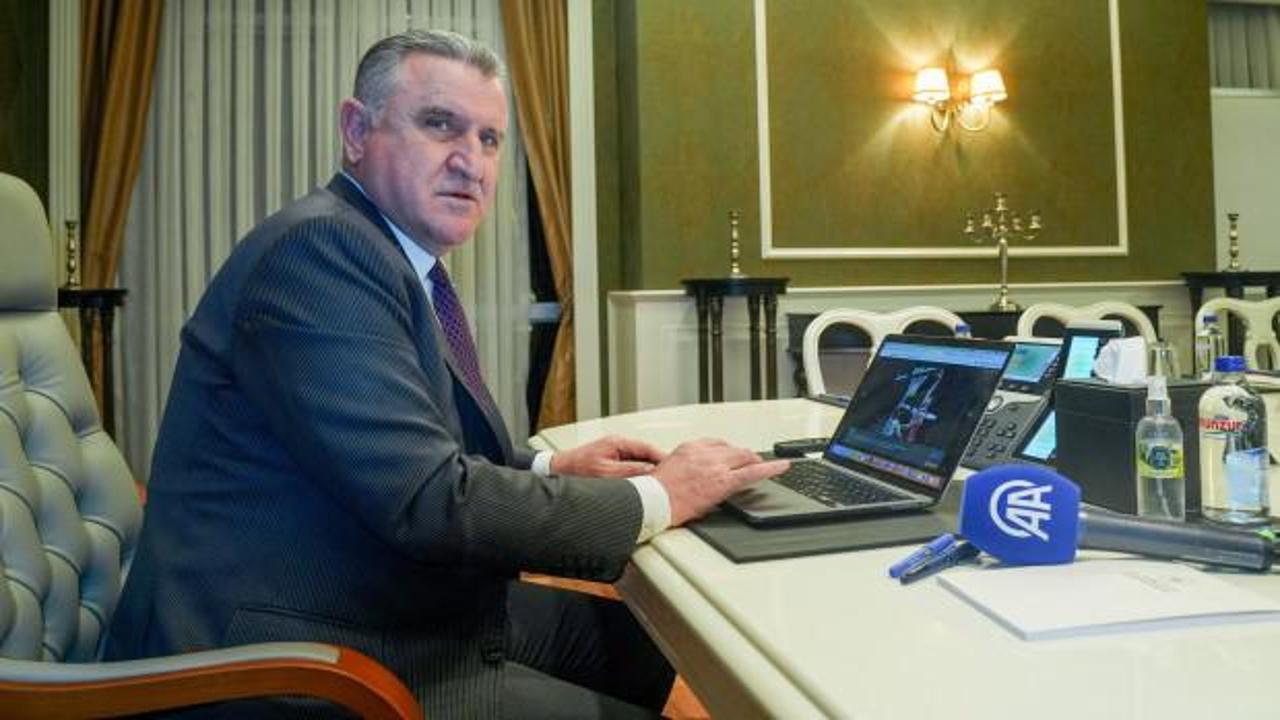 Gençlik ve Spor Bakanı Bak, AA'nın "Yılın Kareleri" oylamasına katıldı