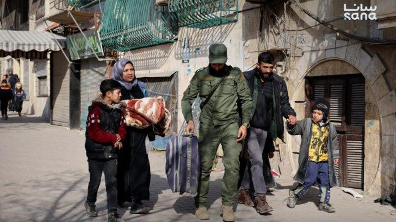 Halep'te çatışma : 142 bin sivil tahliye edildi!