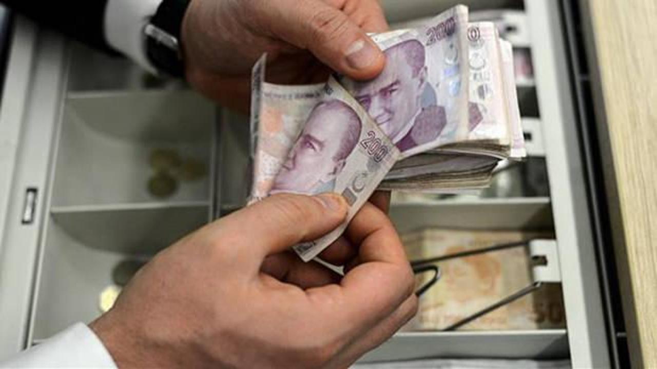 Memur ve emekli maaş zammı belli oluyor! Beklentiler neler?