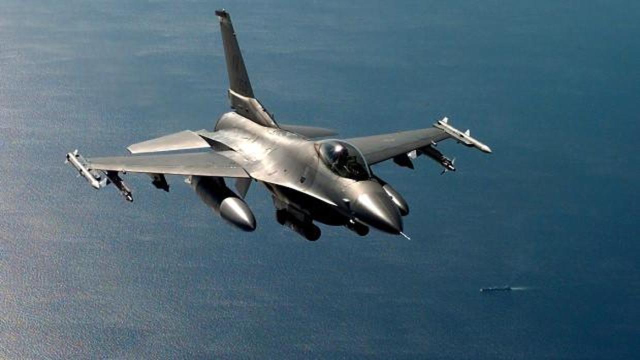 Son dakika: Tayvan'da F-16 savaş uçağı düştü
