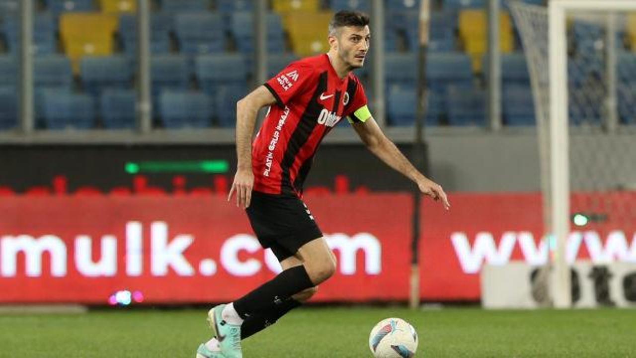 Süper Lig ekibi takım kaptanının sözleşmesini feshetti