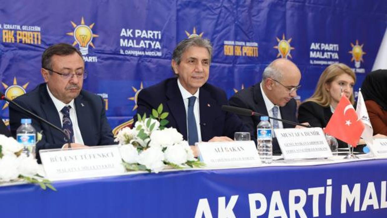 AK Partili Demir: Bütçeyi hizmet yerine konserlere harcıyorlar