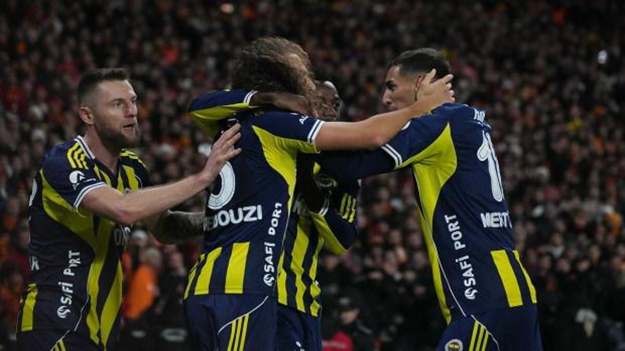 Beyoğlu Yeni Çarşı - Fenerbahçe! İlk 11'ler