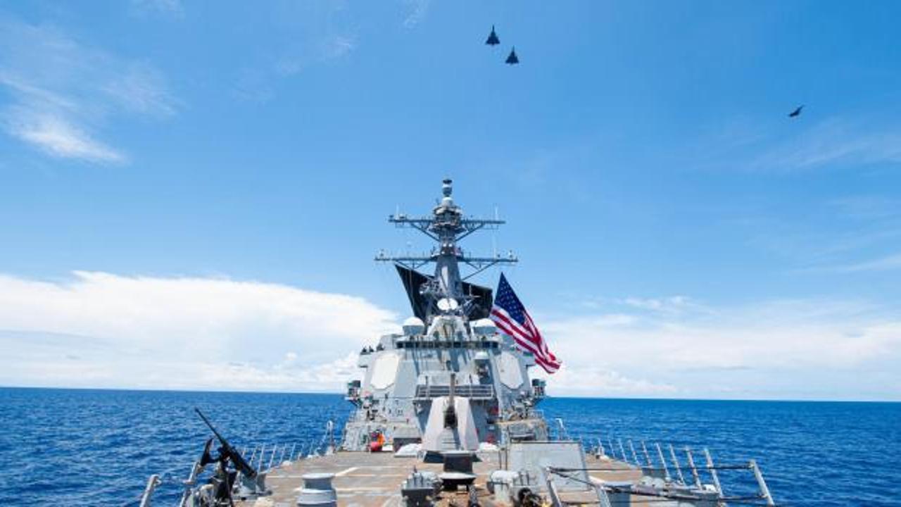 'ABD'nin askeri uçağı sivil gibi kamufle edildi' iddiası