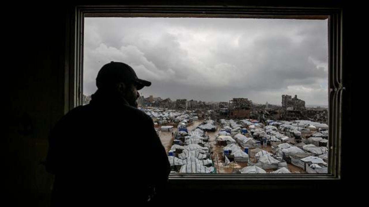 Gazze’de insanlık onuru  enkaz altında: katil İsrail açlık ve soğukla vuruyor!
