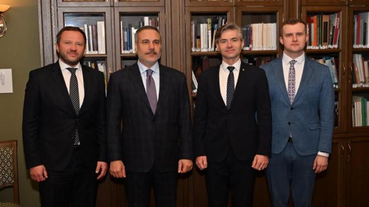 Hakan Fidan'dan Litvanya'da önemli temas: 3 ülke ile ortak toplantı