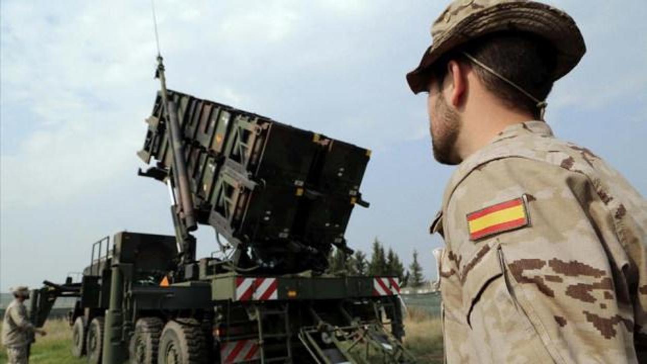 İsrail Lübnan'da İspanyol askerlerini hedef aldı