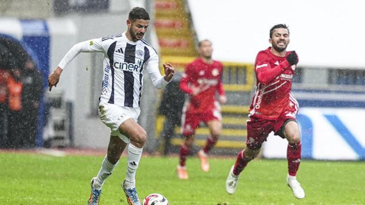 S&uuml;per Lig'de g&uuml;n&uuml;n a&ccedil;ılış ma&ccedil;ı: Karlar altında puanlar paylaşıldı