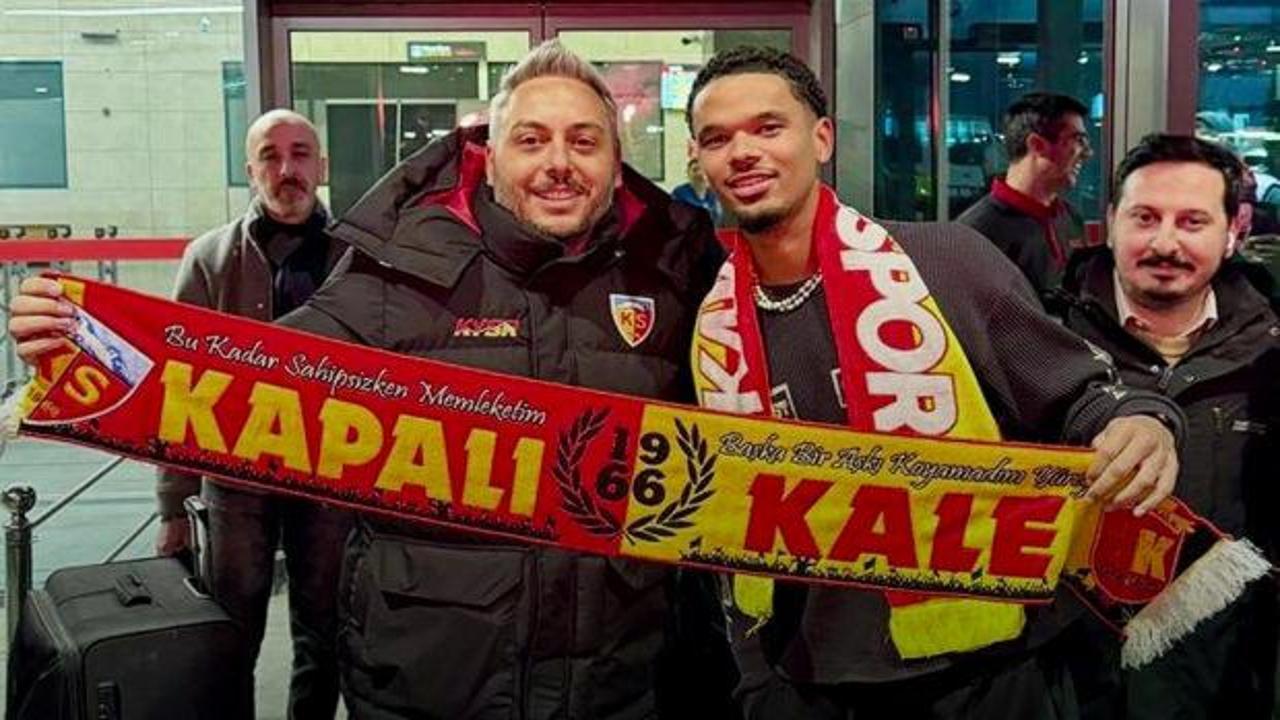 Manchester City'nin 21 yaşındaki stoperi Kayserispor'a transfer oldu