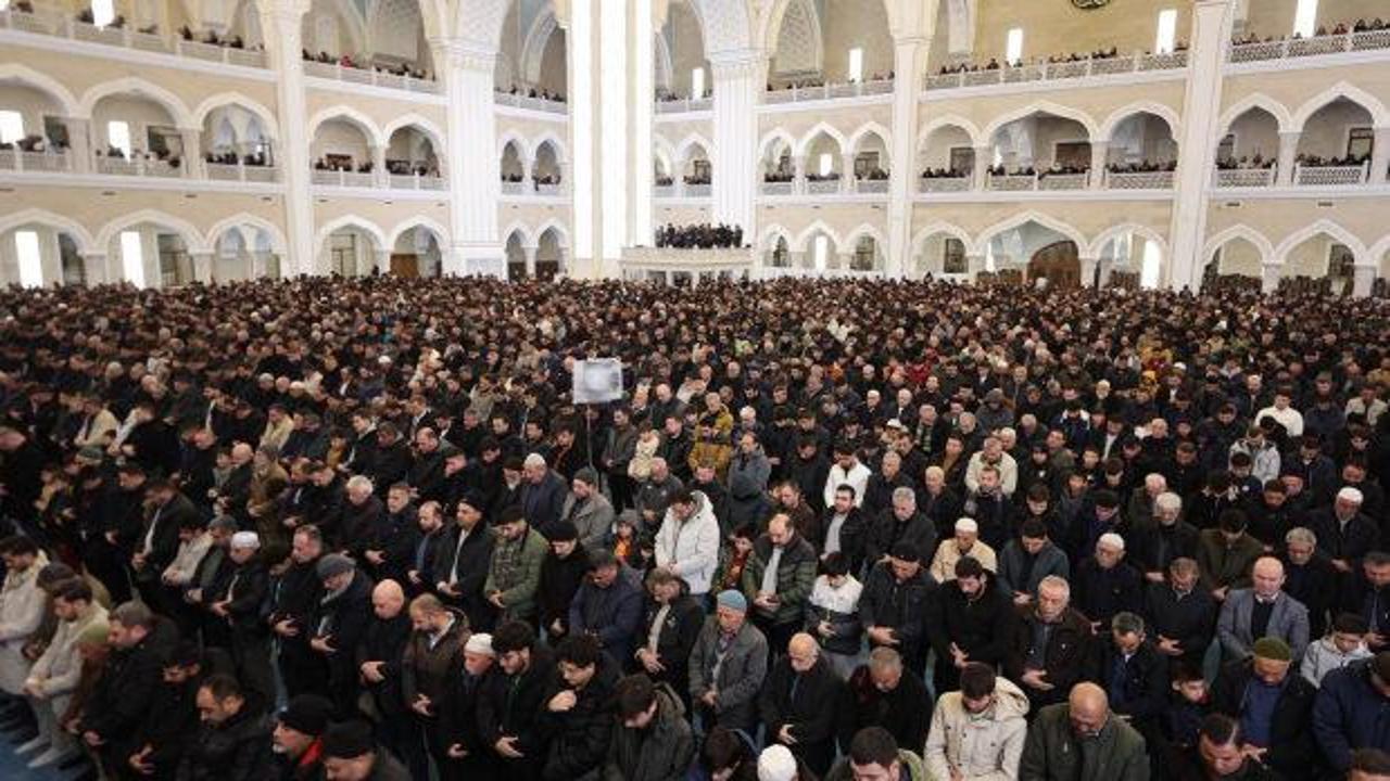 Mira&ccedil; Kandili, Şahinbey'de dualarla idrak edildi 