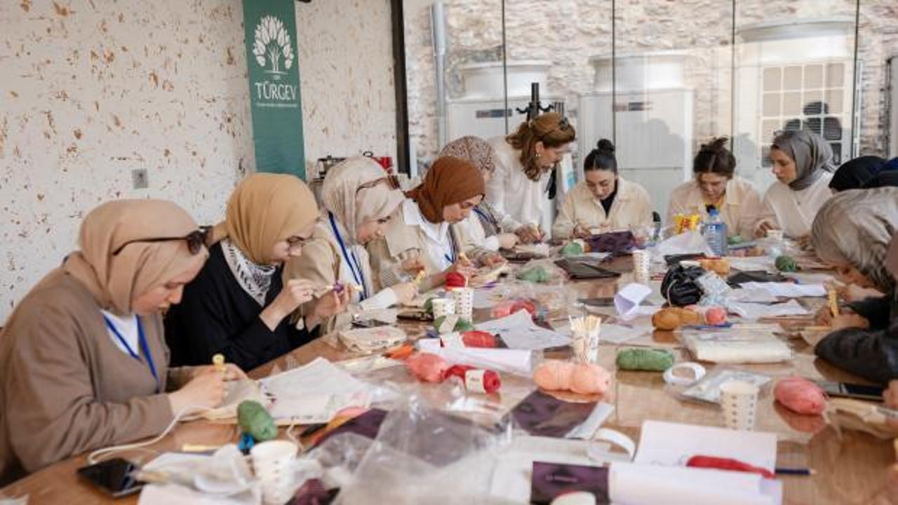 TÜRGEV'den dijital kuşatmaya karşı 'Güçlü Gençlik' kalkanı