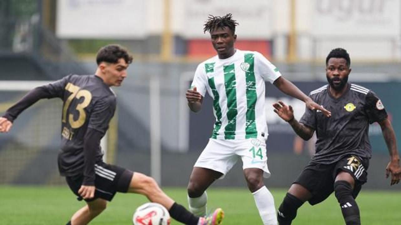 Esenler Erokspor, 3 golle kazandı! Lider Amedspor'a göz kırptı