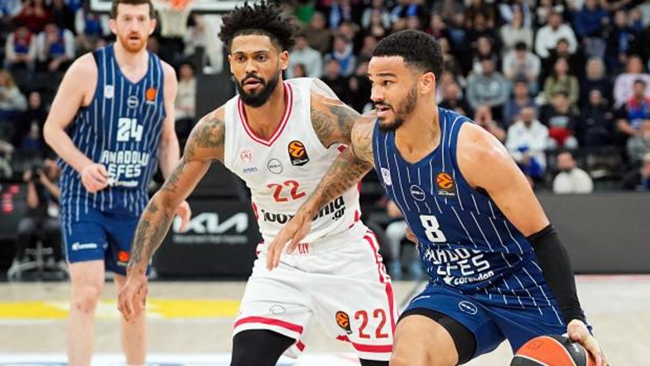 Anadolu Efes Avrupa'da dibi g&ouml;rd&uuml;: &Uuml;st &uuml;ste 8. yenilgi