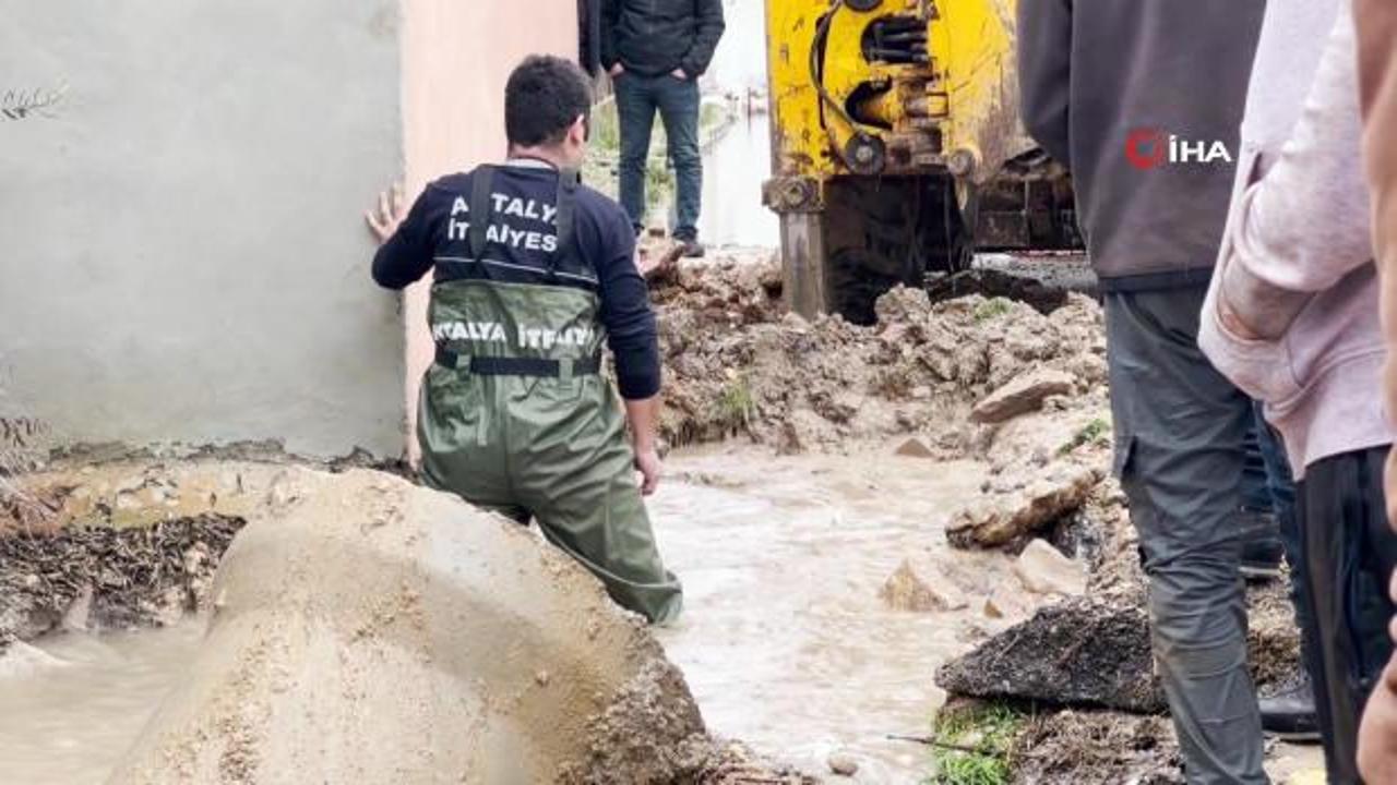 Antalya'da su tahliye kanalına d&uuml;şen 3 yaşındaki &ccedil;ocuk can verdi