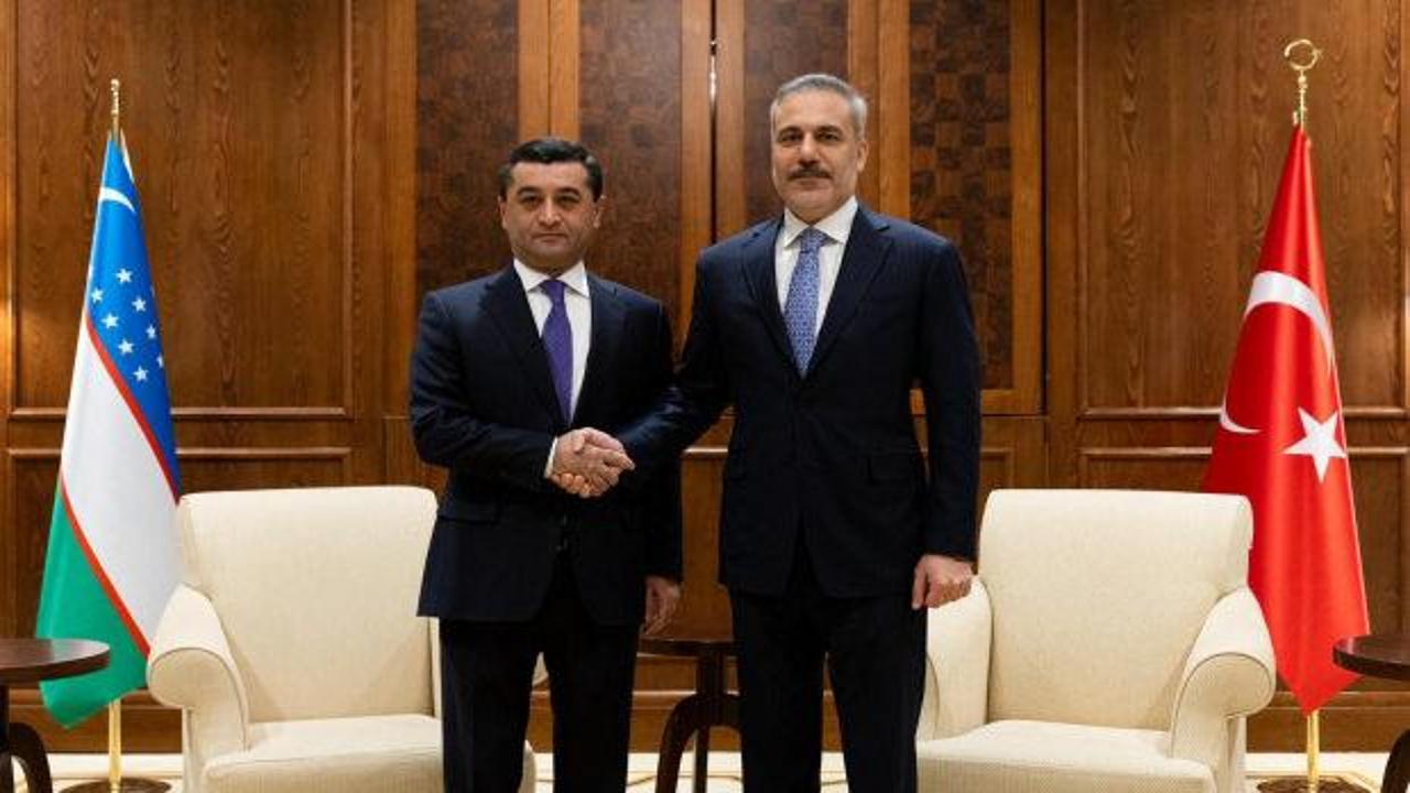 Bakan Fidan Özbekistanlı mevkidaşıyla bir araya geldi