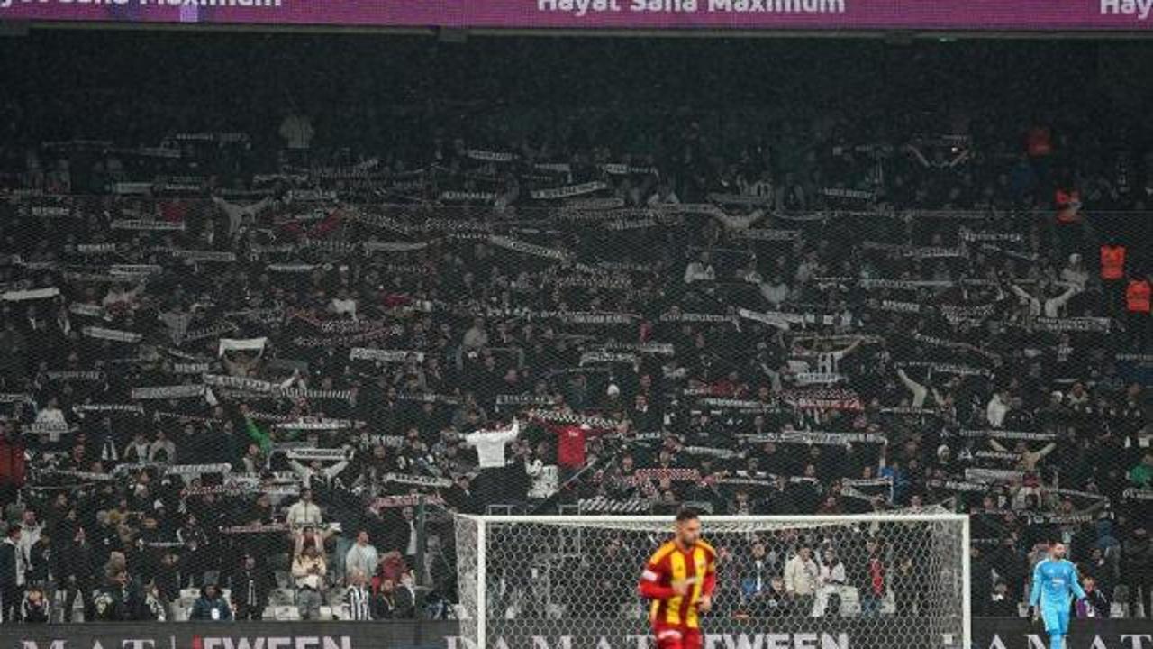 Dolmabahçe'de 'Yönetim istifa' sesleri: Taraftarlardan transfer tepkisi