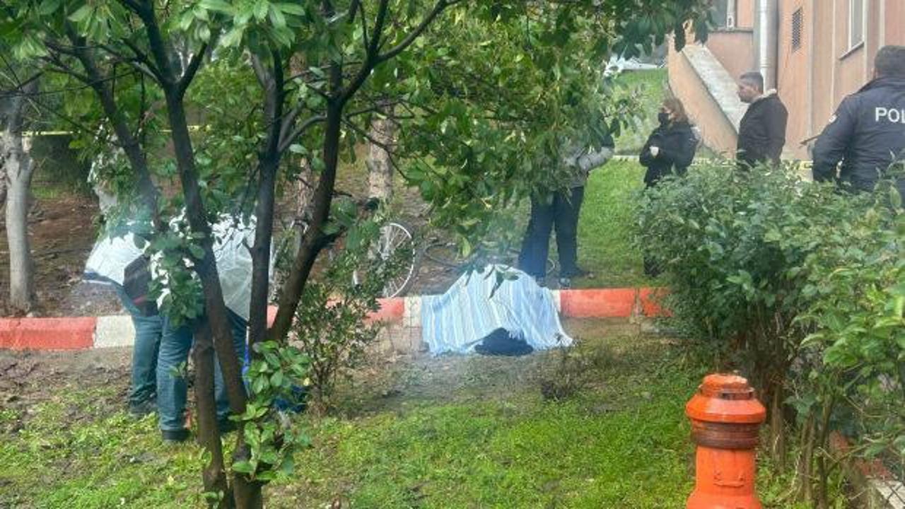 Karab&uuml;k'te y&uuml;ksekten d&uuml;şen yaşlı kadın feci şekilde can verdi