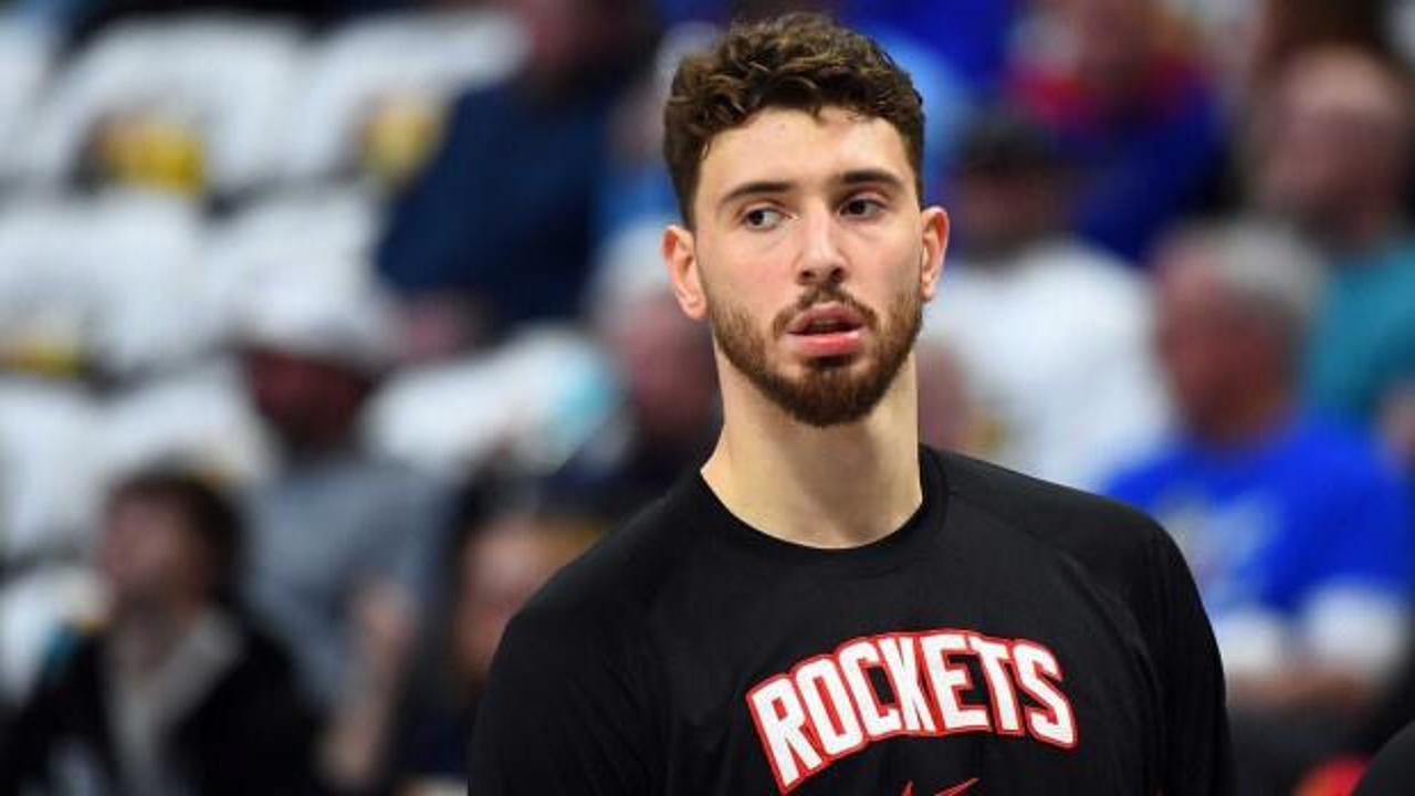 Alperen Şeng&uuml;n'&uuml;n takımı uzatmada yıkıldı