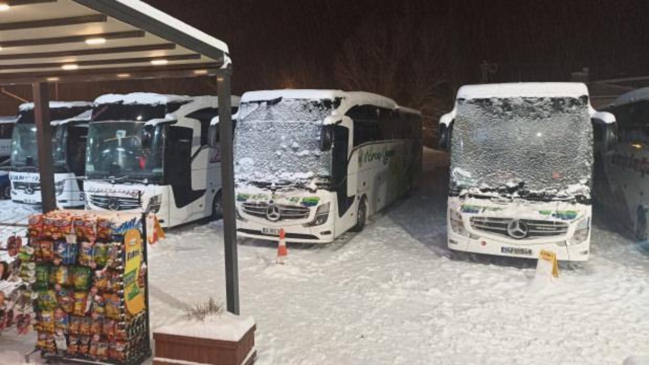 Son yılların en &ccedil;etin kışı! Sivas'ta 700 kişi mahsur kaldı