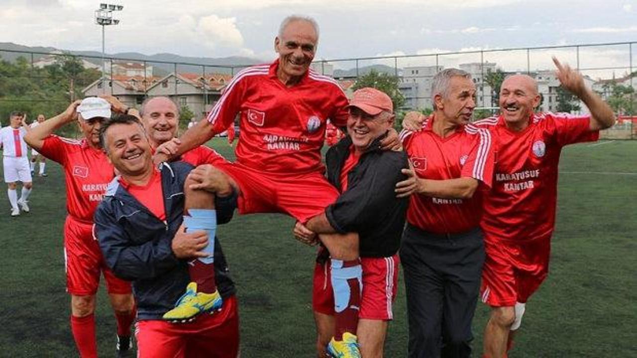 Dünya futbolunun en yaşlı oyuncusu Hatay Yurdakul hayatını kaybetti