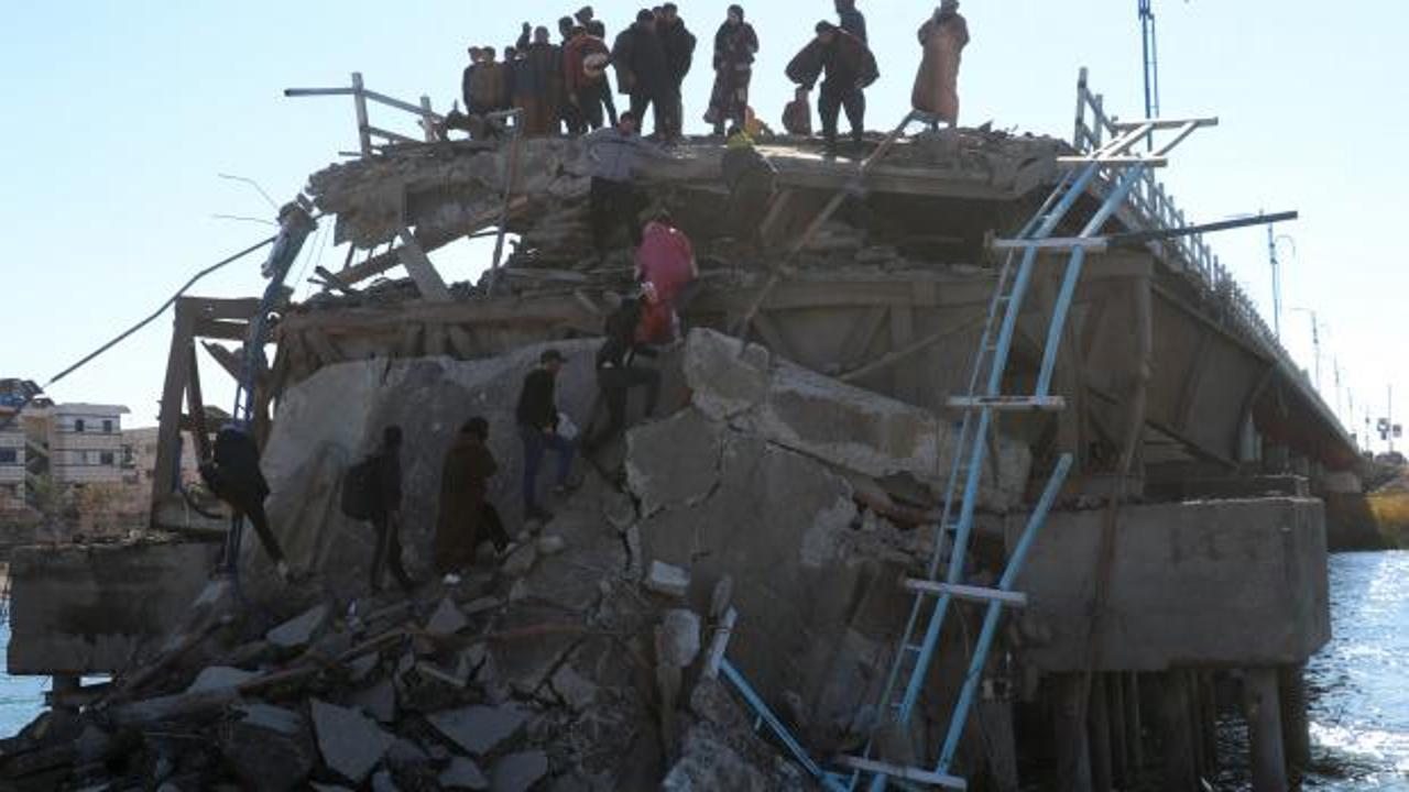 YPG'li teröristlerin kaçarken köprüyü havaya uçurması günlük yaşamı felç etti