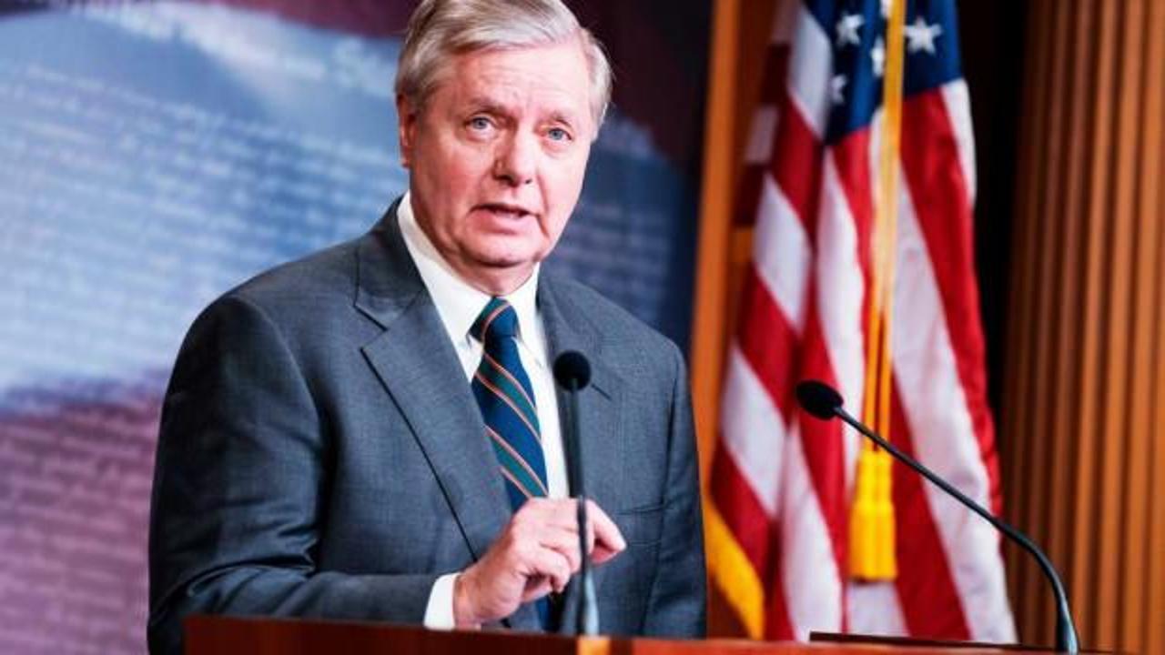 ABD'li senatör yine Türkiye'yi hedef aldı! YPG'yi kurtarmak için tasarı hazırladı